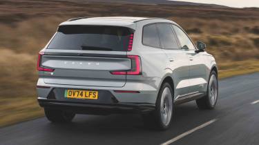 Volvo EX90 - rear tracking